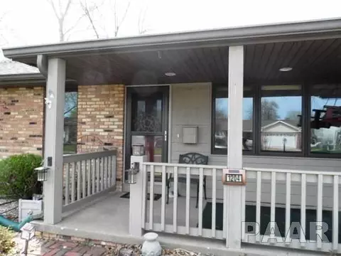 1204 Hampton, Washington, IL 61571 photo 4
