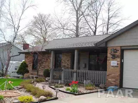 1204 Hampton, Washington, IL 61571 photo 1
