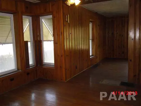 118 E Hickory, Canton, IL 61520 photo 14