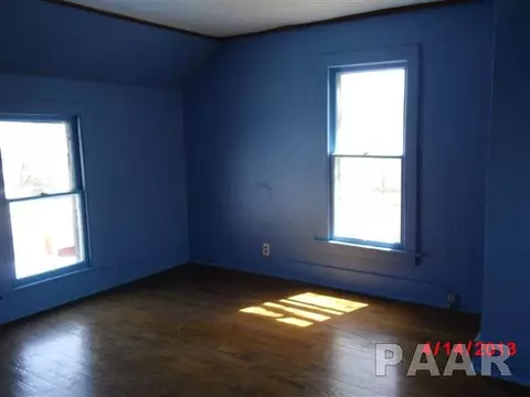 118 E Hickory, Canton, IL 61520 photo 18