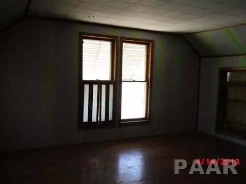 118 E Hickory, Canton, IL 61520 photo 16