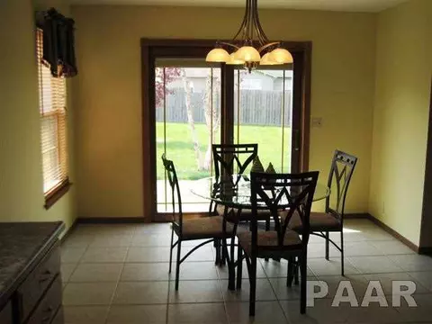 816 Simon St, Washington, IL 61571 photo 5