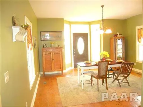310 N Johnson, Oneida, IL 61467 photo 17