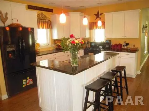 310 N Johnson, Oneida, IL 61467 photo 20
