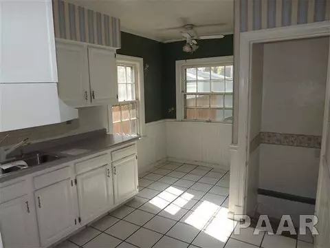 1006 E Willcox Ave, Peoria, IL 61603 photo 12