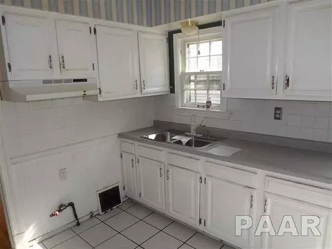 1006 E Willcox Ave, Peoria, IL 61603 photo 14
