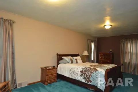 214 E Pine St, Metamora, IL 61548 photo 8