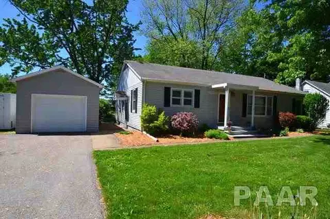214 E Pine St, Metamora, IL 61548 photo 1