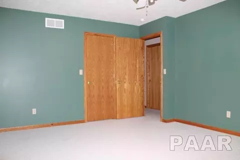 2103 Lexi Dr, Eureka, IL 61530 photo 8