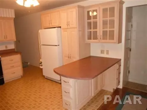 820 E Jackson St, Morton, IL 61550 photo 7