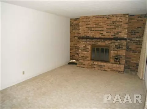 820 E Jackson St, Morton, IL 61550 photo 4