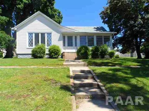 208 W Broad St, Roanoke, IL 61561 photo 1