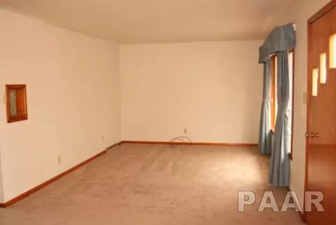 210 Oak St, Washburn, IL 61570 photo 3