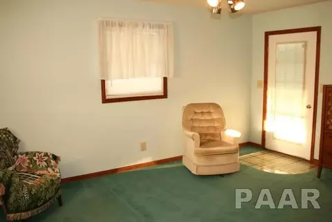 210 Oak St, Washburn, IL 61570 photo 10