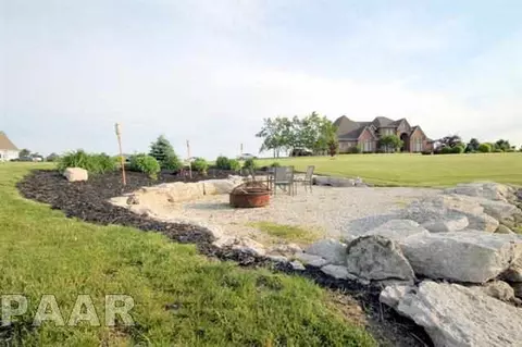 900 E Cruger Rd, Washington, IL 61571 photo 33