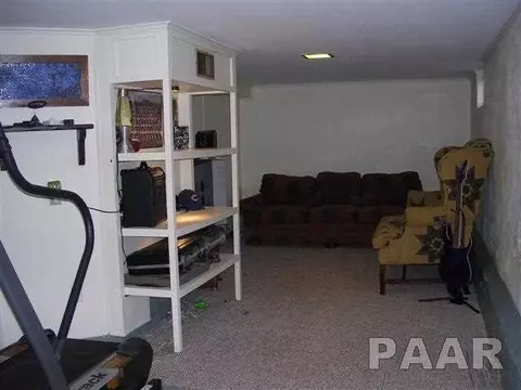 646 Custer, Canton, IL 61520 photo 27