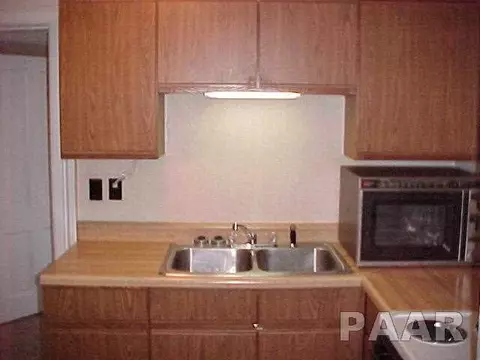 1688 State St, Cazenovia, IL 61545 photo 10