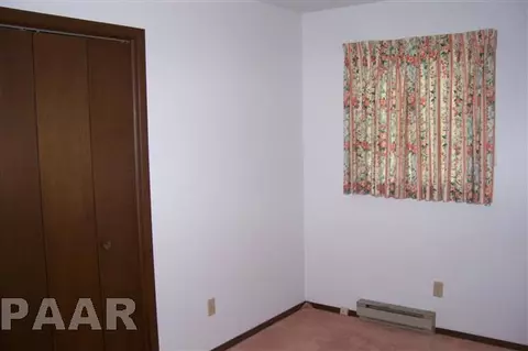 526 E Ash St, Canton, IL 61520 photo 22