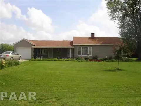 1520 E Chestnut, Canton, IL 61520 photo 2