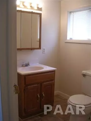 828 Elm, Canton, IL 61520 photo 13