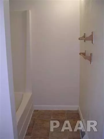 828 Elm, Canton, IL 61520 photo 17
