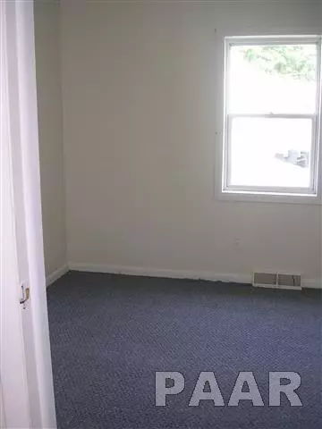 828 Elm, Canton, IL 61520 photo 11
