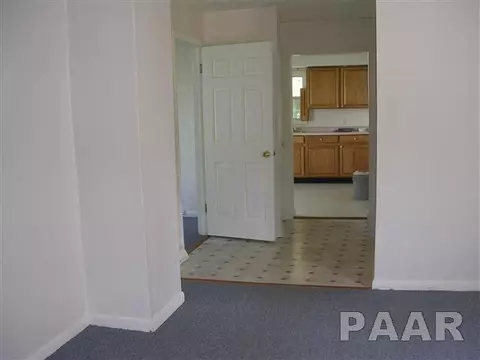 828 Elm, Canton, IL 61520 photo 6