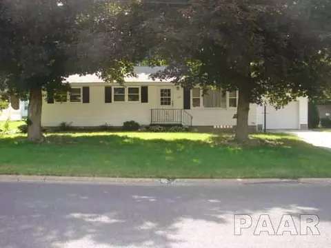 103 N 3rd St, Roanoke, IL 61561 photo 1