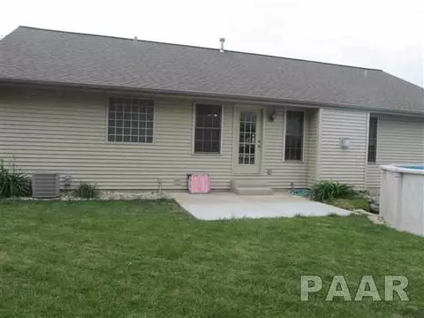 2108 Easter, Pekin, IL 61554 photo 32