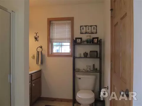 2108 Easter, Pekin, IL 61554 photo 16