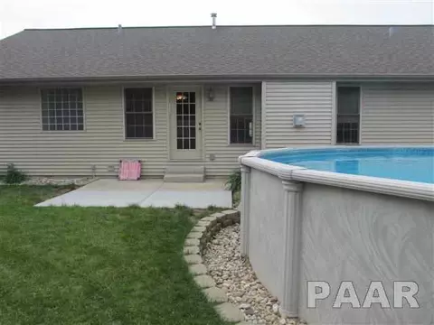 2108 Easter, Pekin, IL 61554 photo 33