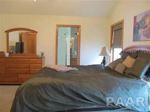 2108 Easter, Pekin, IL 61554 photo 13