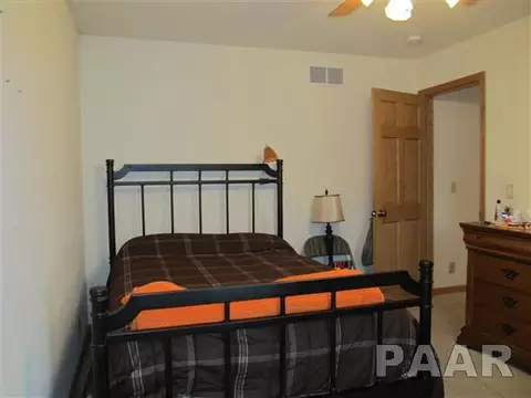 2108 Easter, Pekin, IL 61554 photo 20