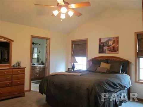2108 Easter, Pekin, IL 61554 photo 12