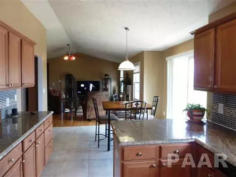 5612 W Barberry Ct, Edwards, IL 61528 photo 9