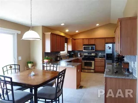 5612 W Barberry Ct, Edwards, IL 61528 photo 7