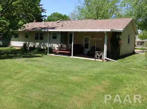 108 W Crow, Eureka, IL 61530 photo 5