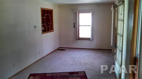 207 Albert, Washington, IL 61571 photo 7