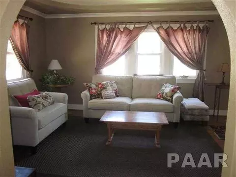 126 Embert, Peoria, IL 61603 photo 7