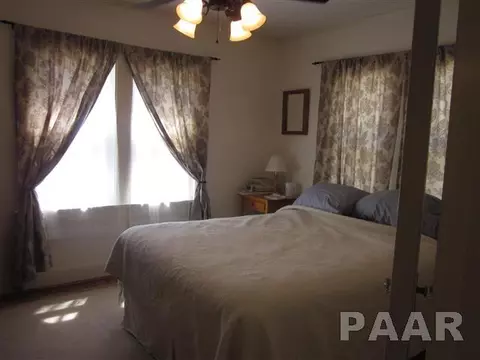 126 Embert, Peoria, IL 61603 photo 19