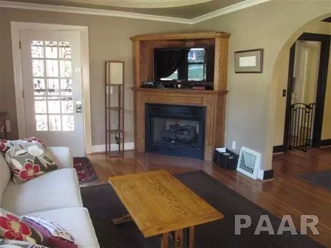 126 Embert, Peoria, IL 61603 photo 3
