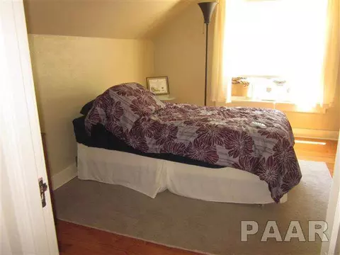 126 Embert, Peoria, IL 61603 photo 22