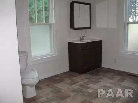 67 E Myrtle, Canton, IL 61520 photo 15