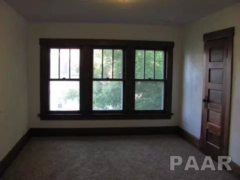 67 E Myrtle, Canton, IL 61520 photo 9