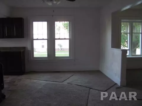 67 E Myrtle, Canton, IL 61520 photo 8