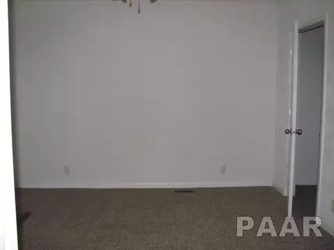 67 E Myrtle, Canton, IL 61520 photo 14