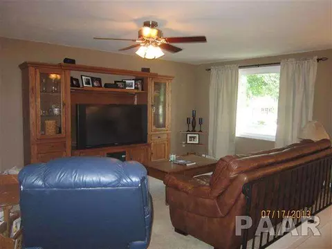 5608 E Captain Rd, Chillicothe, IL 61523 photo 6