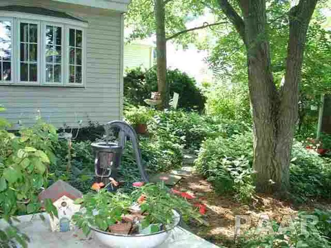 806 S Vennum, Eureka, IL 61530 photo 18