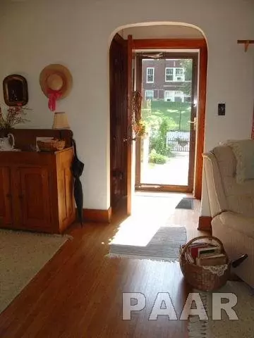 806 S Vennum, Eureka, IL 61530 photo 7