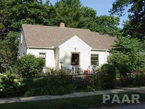 806 S Vennum, Eureka, IL 61530 photo 1